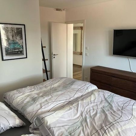 Gemuetliche Wohnung Mit Grosser Terrasse Bruckmühl Kültér fotó